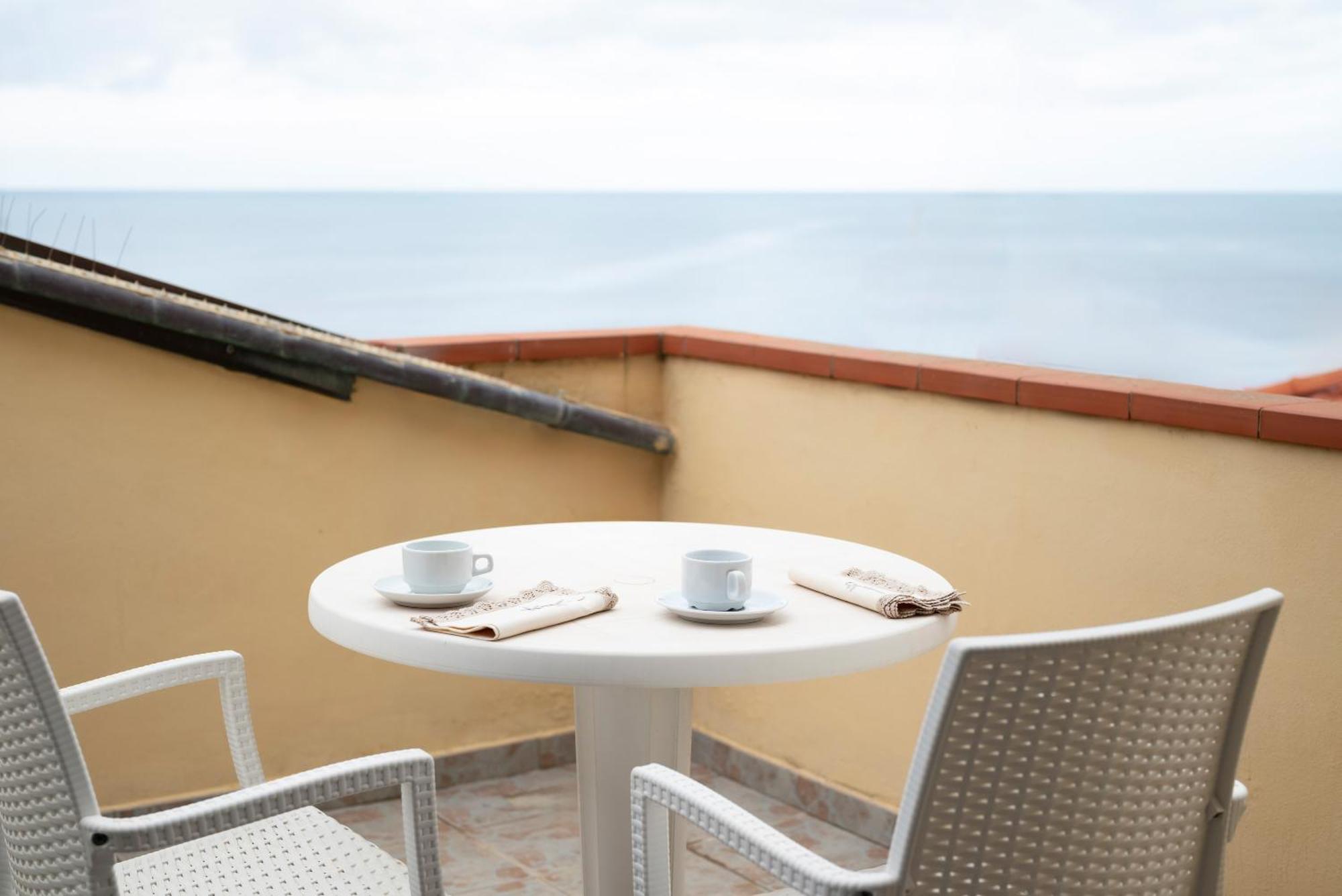 Villa Liberty San Vincenzo Ngoại thất bức ảnh